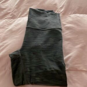 Lulu Wunder Under tight size 2 in gry